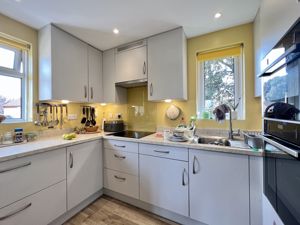 KITCHEN- click for photo gallery